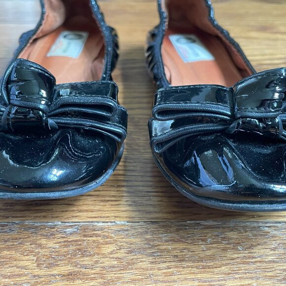 Lanvin Black Patent Leather Ballet Flats with Bow Accents, EU 40 - Picture 11 of 16